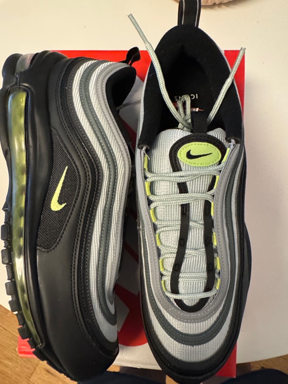 Nike Air Max 97- Gray & Neon Green Reflective Running Sneakers Size 11.5 - Picture 3 of 6
